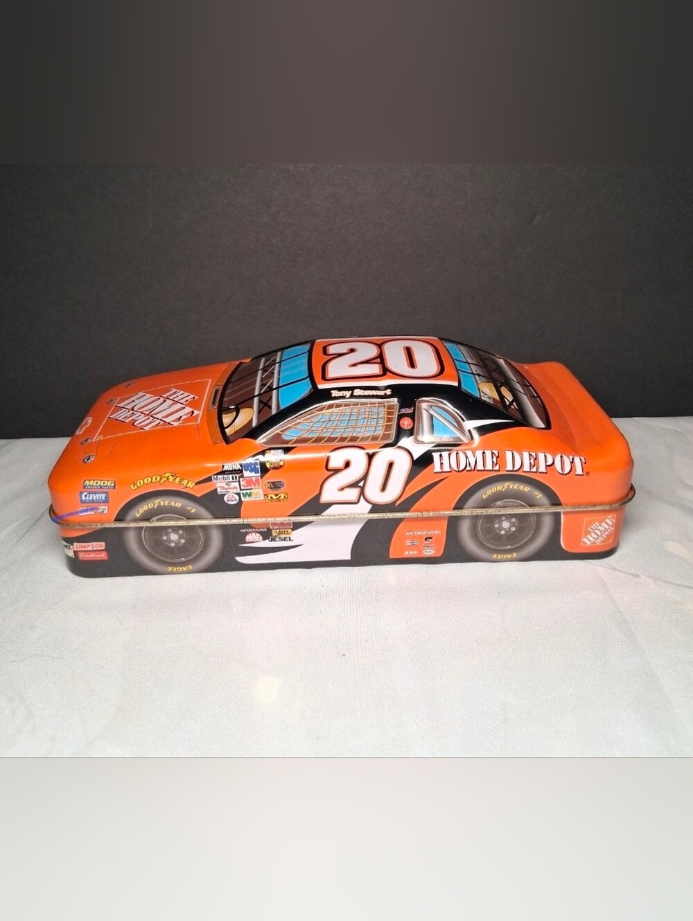 NASCAR  Tony Stewart #20 Home Depot Race Car Collectible Tin 2004 Palmer